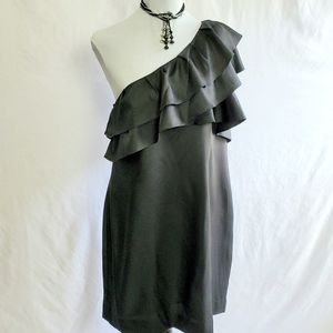 Apostrophe / One Shoulder Little Black Dress